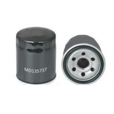 Фильтр масляный MD135737 двигателя Mitsubishi 4G63. Фильтр масляный MD135737 двигателя Mitsubishi 4G63.