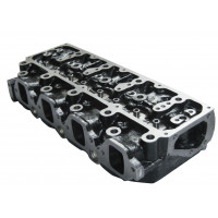 Головка блока 11039-40K02 двигателя Nissan TD27. Головка блока 11039-40K02 двигателя Nissan TD27.